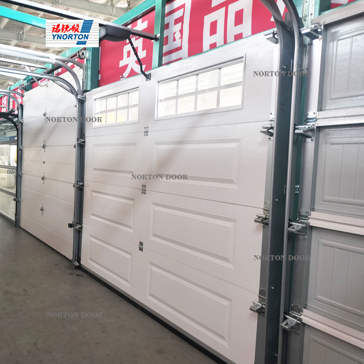 Cinco pontos-chave para a manutenção de rotina de portas de garagem: esses truques ajudam a prolongar sua vida útil